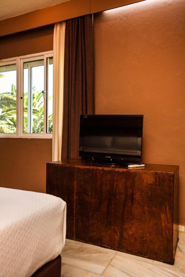 Chillout Tres Mares Hotel Tarifa