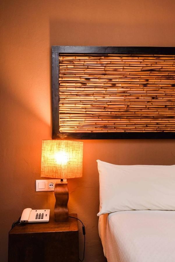 Chillout Tres Mares Hotel Tarifa