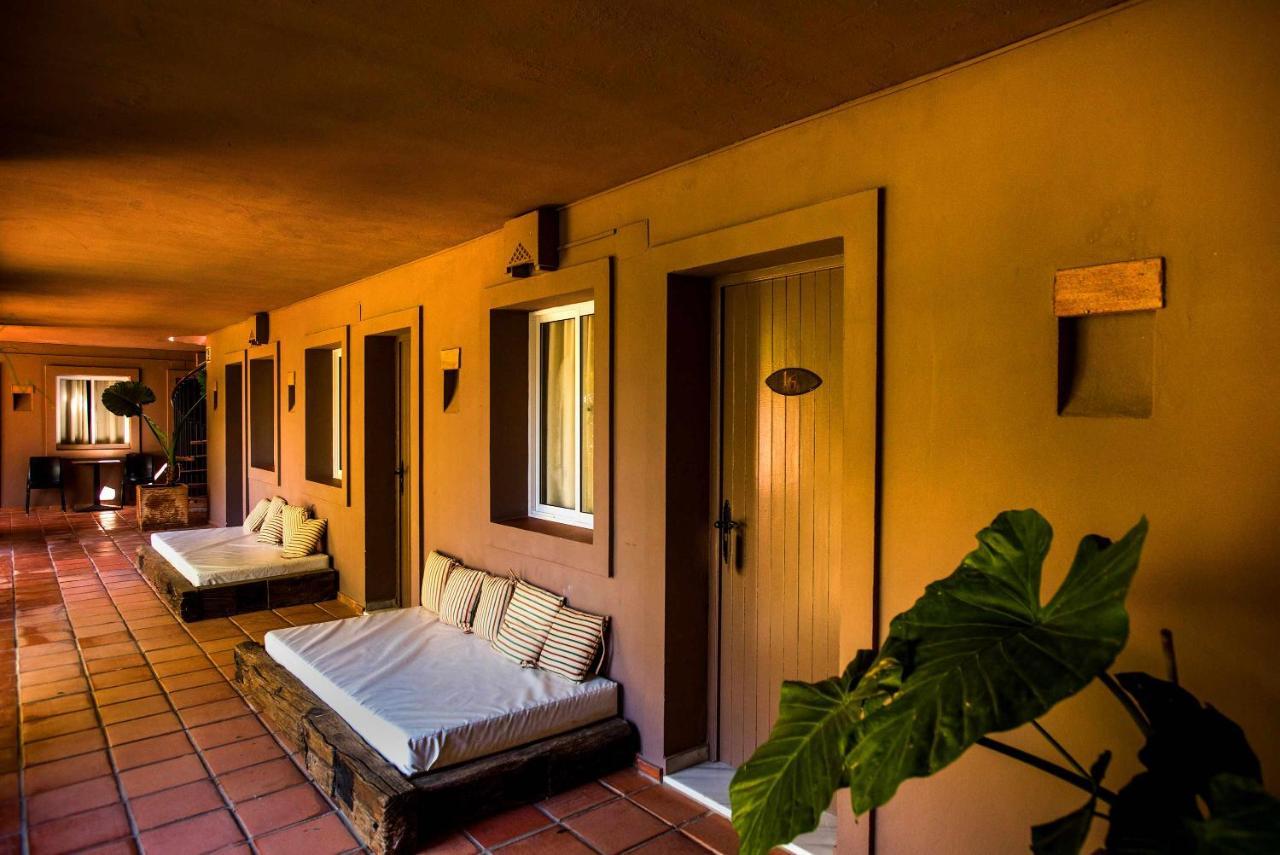 Chillout Tres Mares Hotel 2*